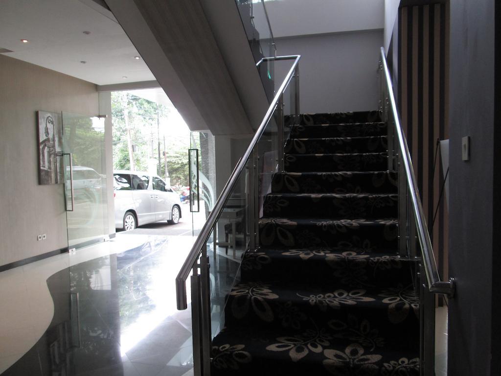 Salis Hotel Bandung Extérieur photo
